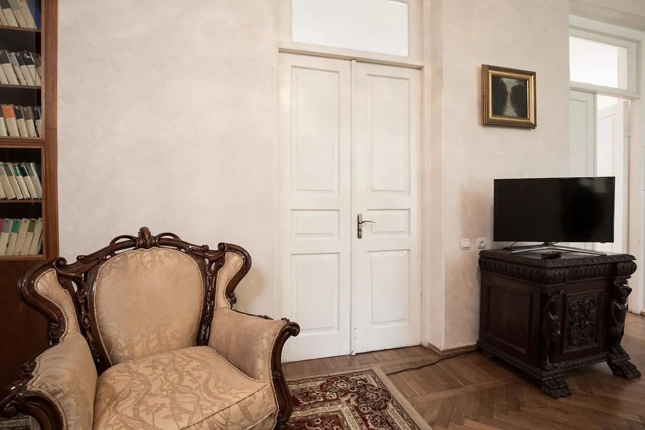 Mary'S Apartment Tbilisi