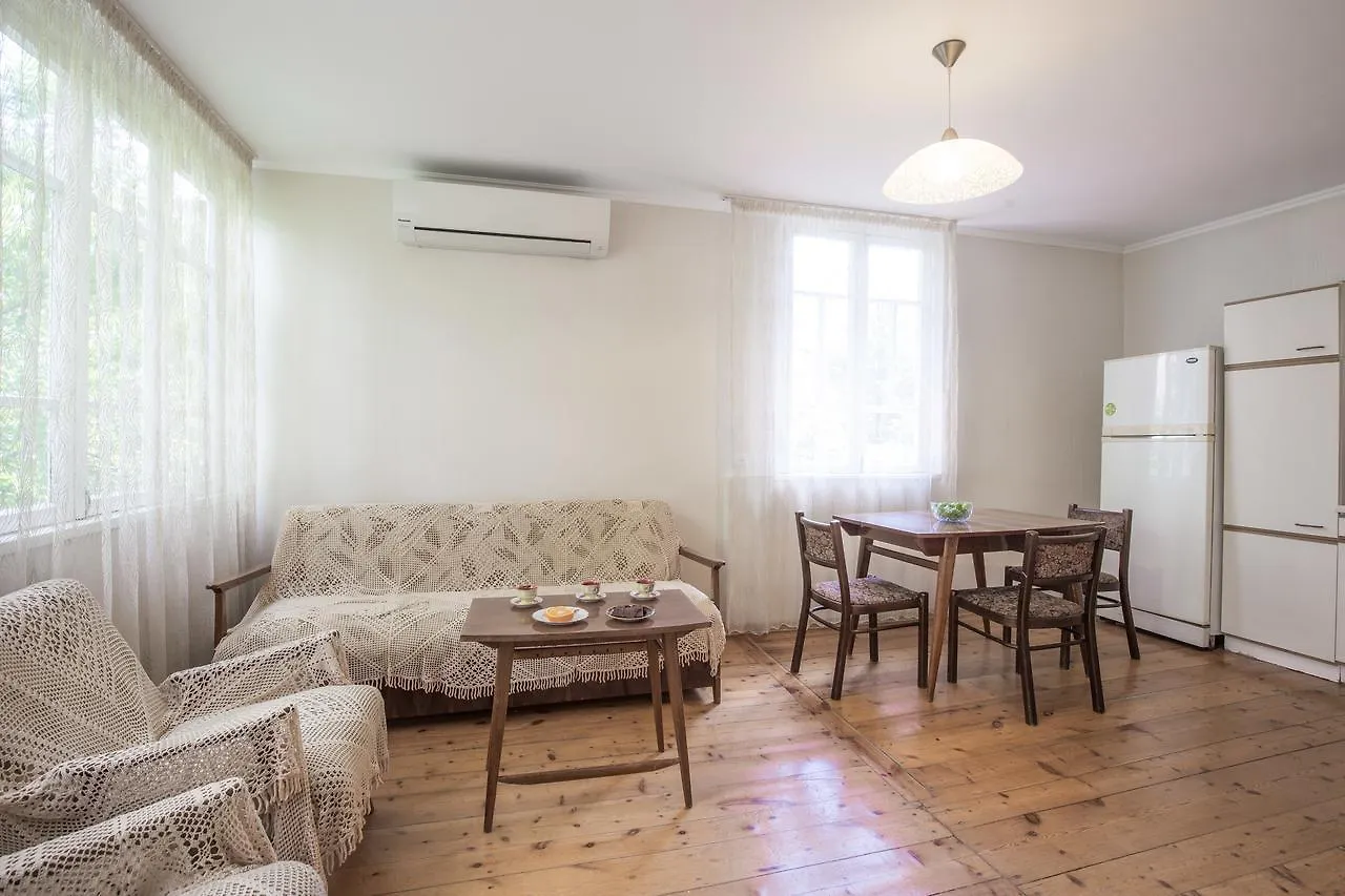 Mary'S Apartment Tbilisi